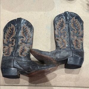 Cody James Black Leather Boots with Tan Lining